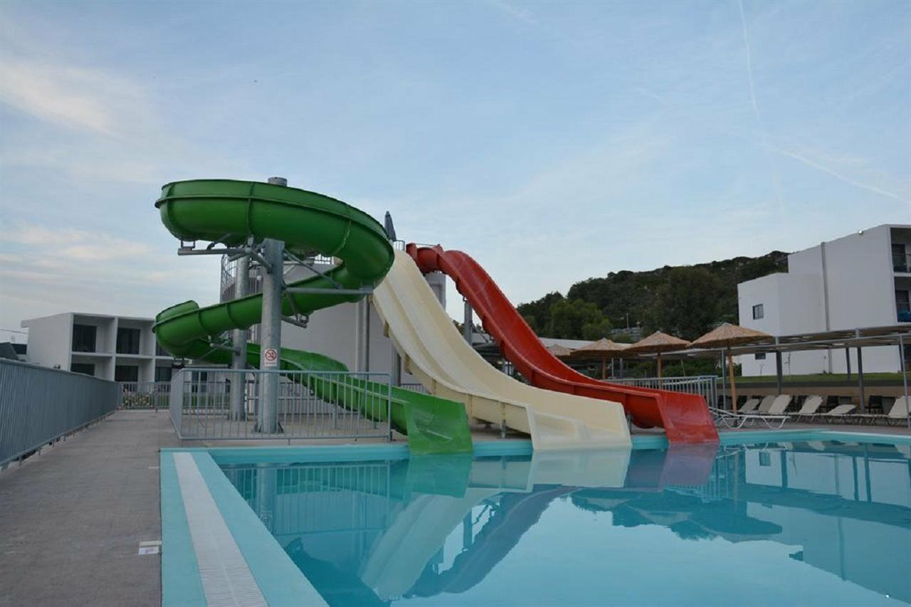 Hotel Evita Mare 4*